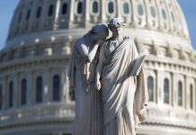 Who is to blame for the US government shutdown?