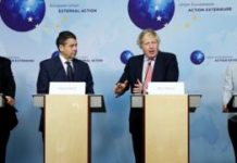 Iran nuclear deal: UK challenges US to find better alternative
