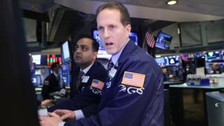 99898804_traders2.jpg