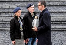 Polish president under pressure to veto Holocaust speech bill