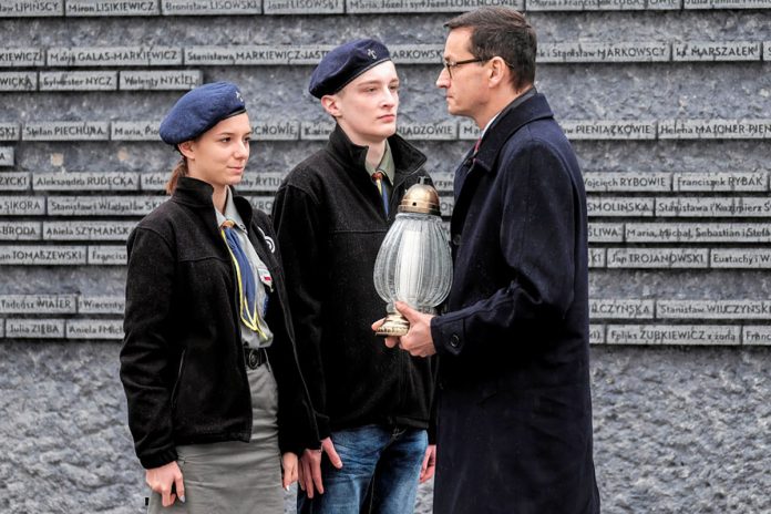 polish-president-under-pressure-to-veto-holocaust-speech-bill.jpg