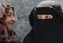 Yemeni women reflect on war in a city ravaged by air strikes
