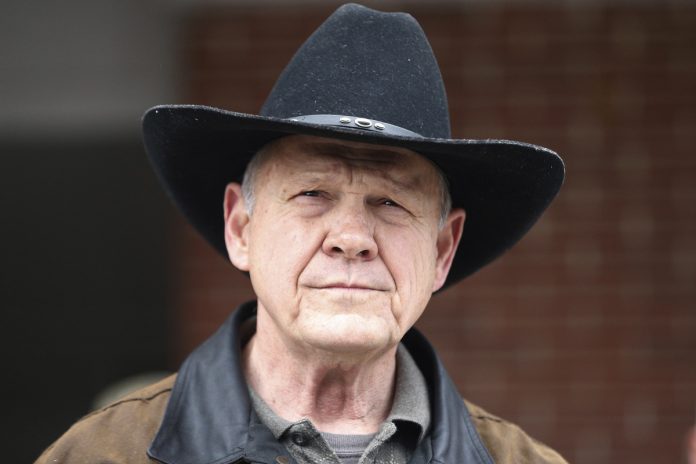 roy-moore-asks-for-donations-to-fight-accusers-defamation-case.jpg