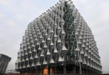 Donald Trump renews criticism of ‘lousy’ London embassy