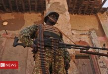Somalia al-Shabab: African Union base under attack