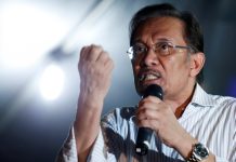 Malaysia: Anwar Ibrahim to be freed on Tuesday, daughter says