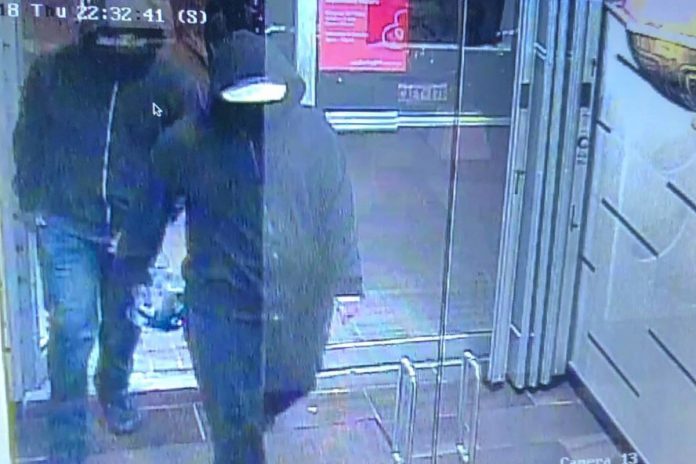 cops-think-these-two-men-set-off-bomb-in-toronto-restaurant.jpg