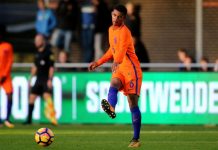 Huddersfield Town complete signing of Dutch midfielder Juninho Bacuna from FC Groningen
