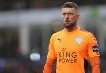 Huddersfield Town transfer news: Terriers sign Ben Hamer from Leicester City on three-year deal