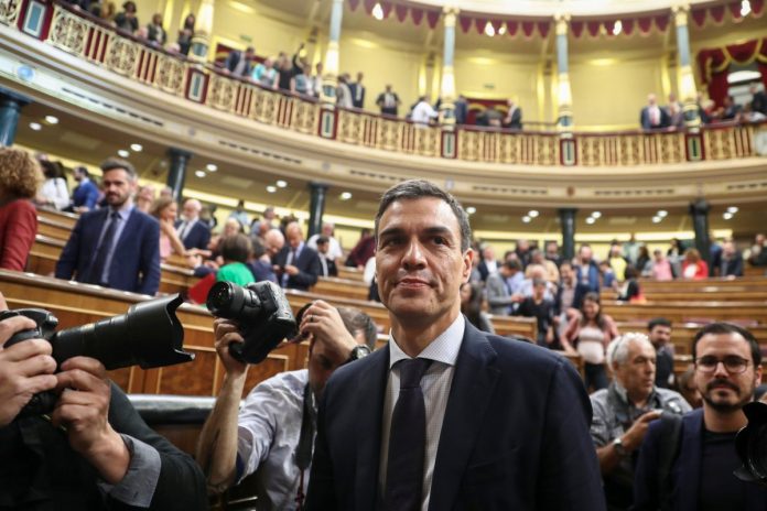 opposition-socialist-leader-pedro-sanchez-wins-parliamentary-vote-to-oust-mariano-rajoy-as-spanish-prime-minister.jpg