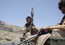 Saudi-led air raids target Yemen's Hodeidah