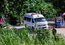 Fifth boy removed from Thailand cave as rescue mission continues