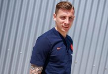 Lucas Digne leaves Barcelona pre-season training camp to seal Toffees move
