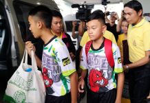 Thai soccer boys leave hospital ready to return home