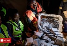 Zimbabwe election: Mnangagwa and Chamisa both upbeat