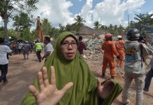 Strong quake again hits Indonesia's Lombok island