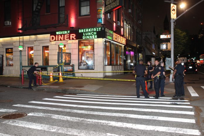Stranger-stabs-man-in-the-back-outside-Greenwich-Village-diner.jpg